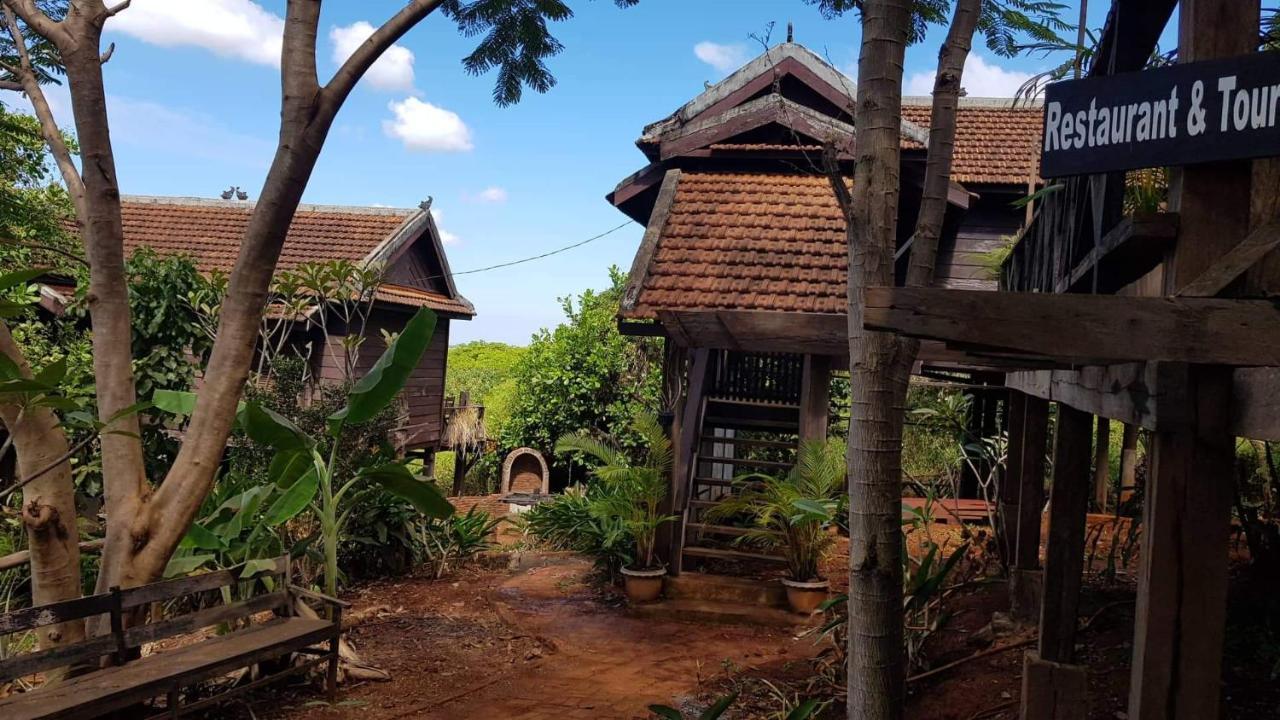 Nature House Eco-Lodge& Trekking Banlung Екстер'єр фото