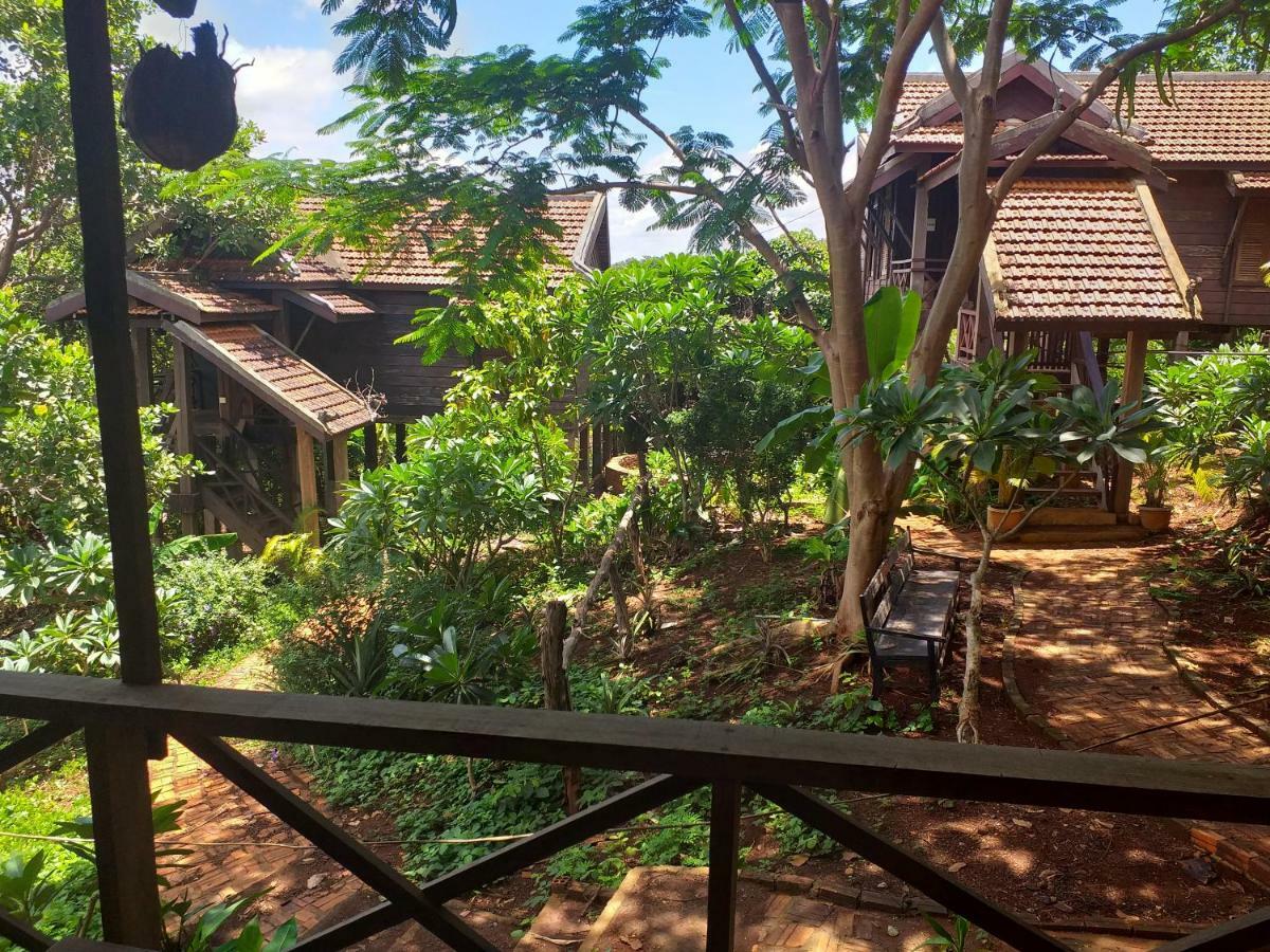 Nature House Eco-Lodge& Trekking Banlung Екстер'єр фото