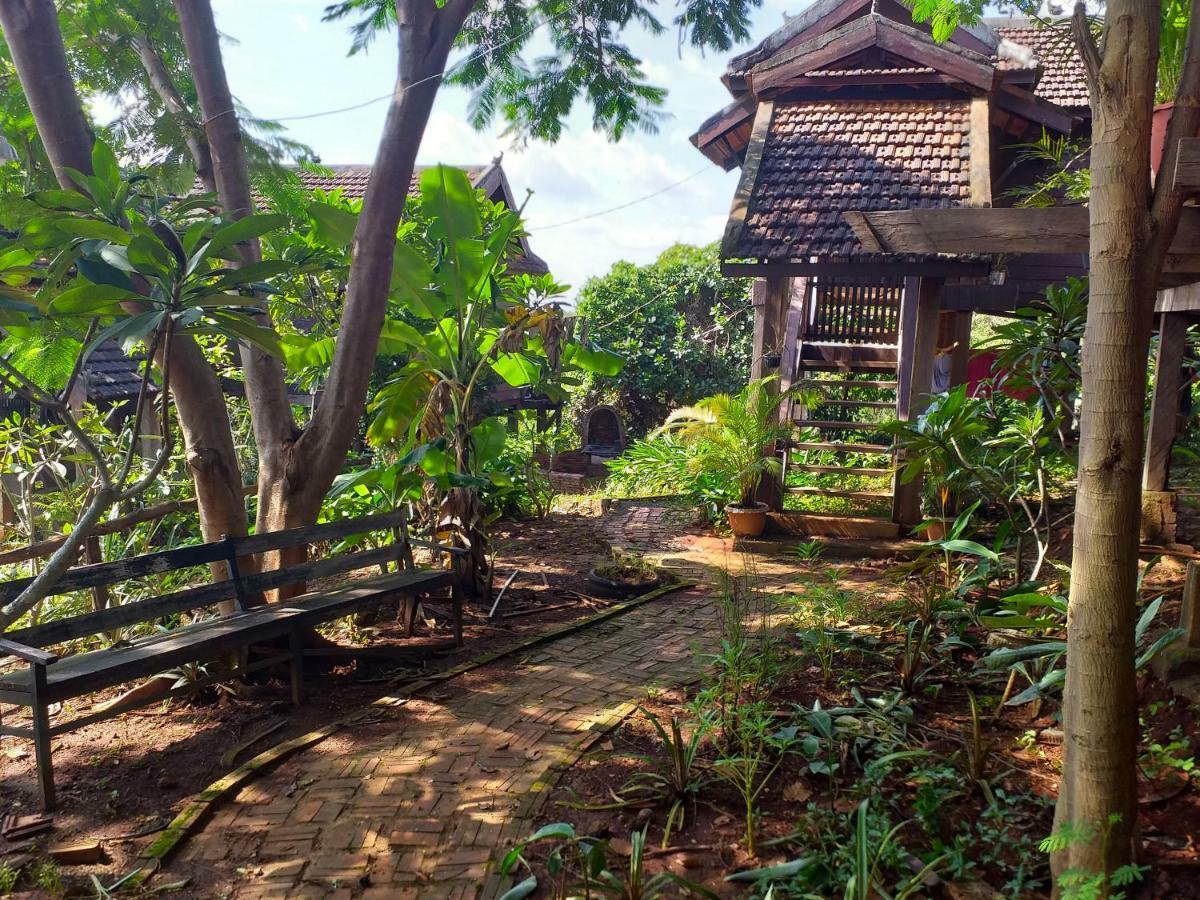 Nature House Eco-Lodge& Trekking Banlung Екстер'єр фото